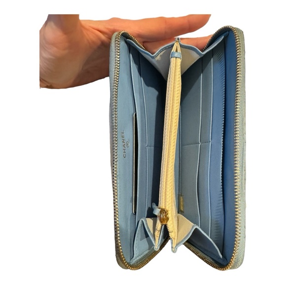 Chanel Valentine Zip Around Wallet - Picture 8 of 13